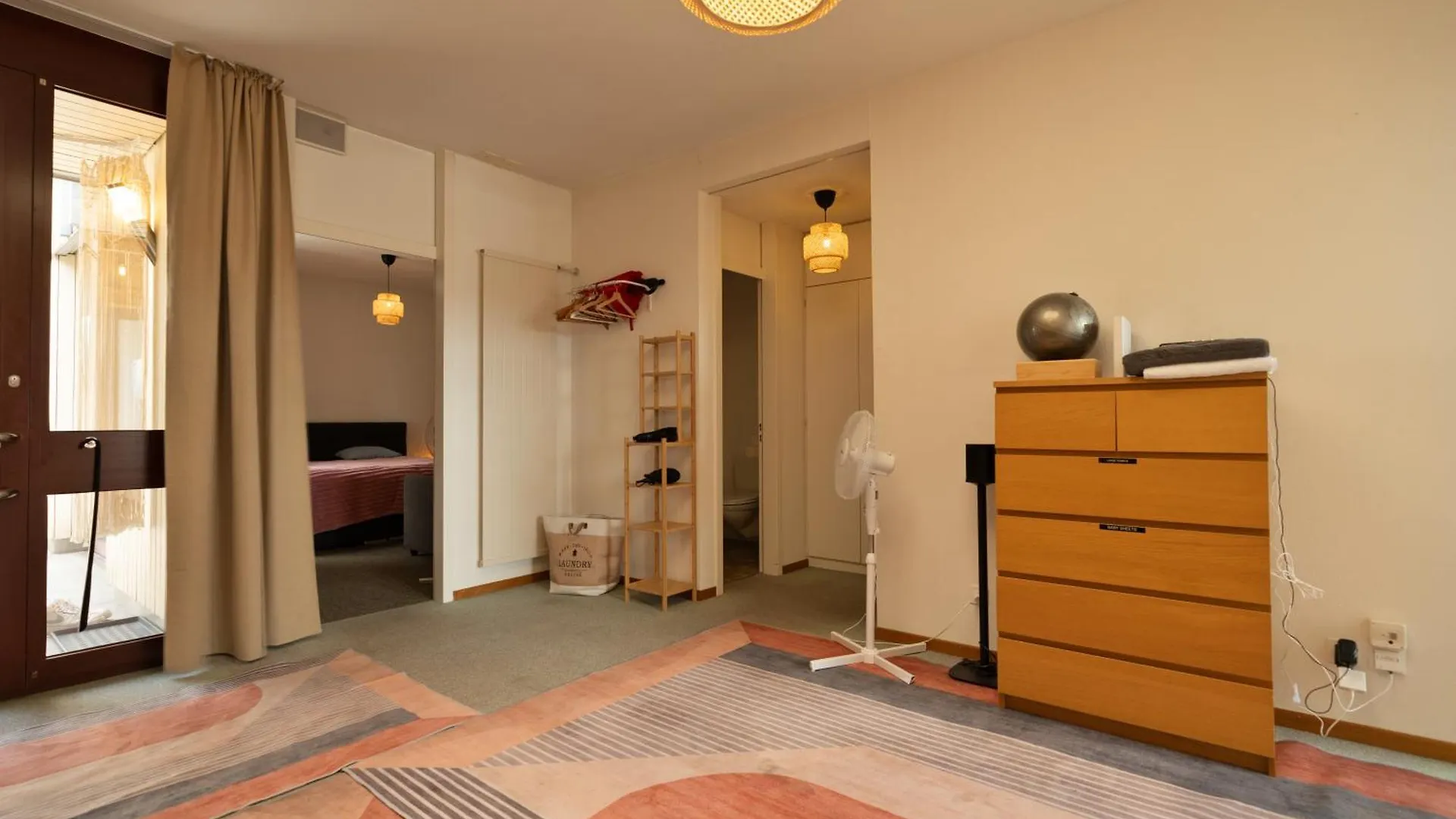Apartment Penthouse Rooftop Loft, 190Sq, Panorama View, 1Min To Main Station- 5Min To City Basel