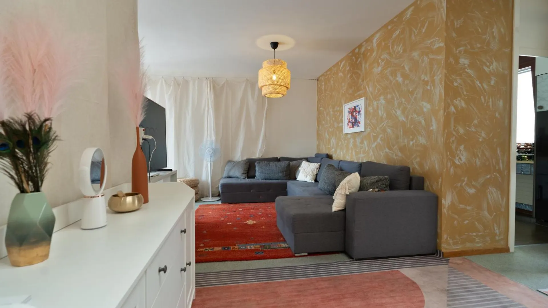 Apartment Penthouse Rooftop Loft, 190Sq, Panorama View, 1Min To Main Station- 5Min To City Basel Switzerland