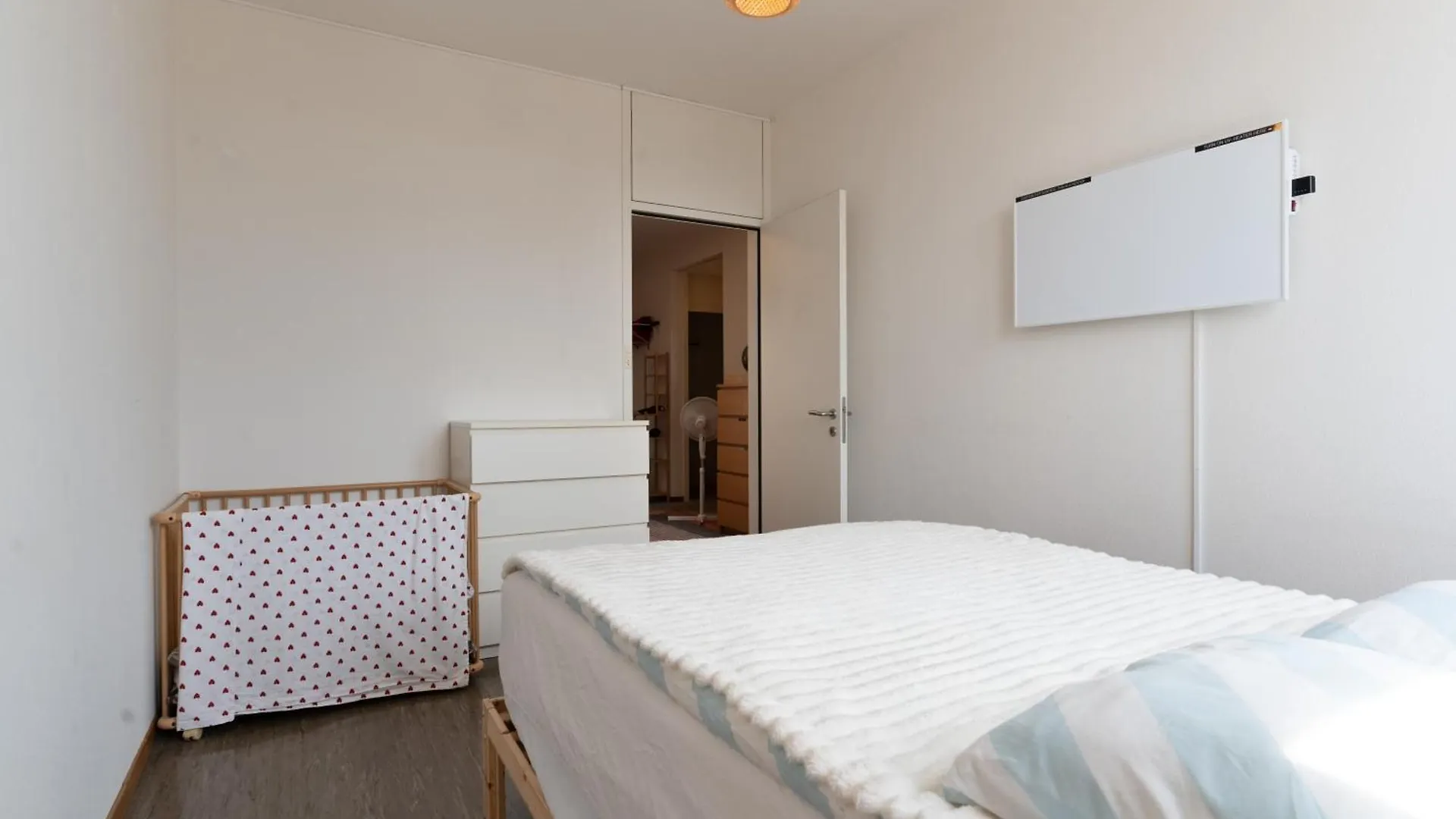 Appartement Penthouse Rooftop Loft, 190Sq, Panorama View, 1Min To Main Station- 5Min To City Bazel